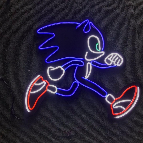 Neon Sonic the Hedge Hog LED Sign - Picture 2 of 2